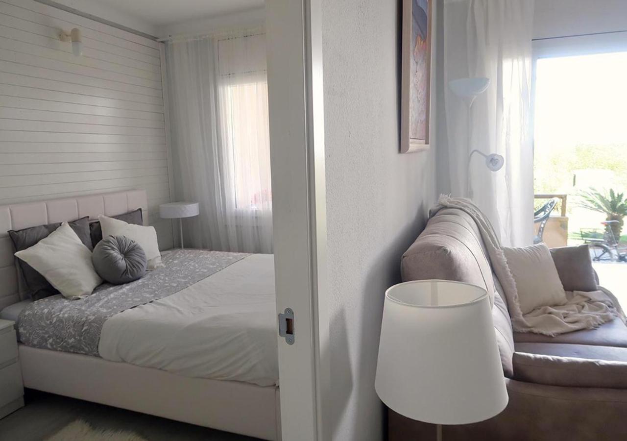 Apartamentos Stil Mar Anna - L'Escala Stil Mar Екстериор снимка