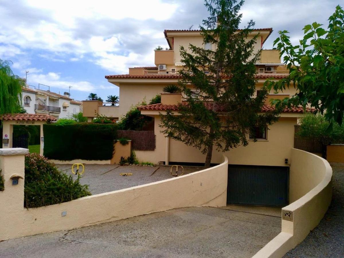 Apartamentos Stil Mar Anna - L'Escala Stil Mar Екстериор снимка